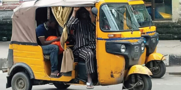 Unknown Gunmen stab driver, snatch tricycle in Port Harcourt