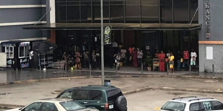 Soldiers Lock-Up Customers Inside Abia Mall Over Missing Money