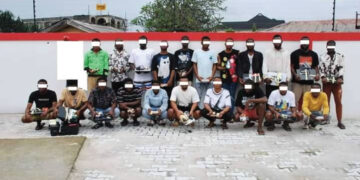 EFCC Arrest 21 Internet Fraudsters In Umuahia