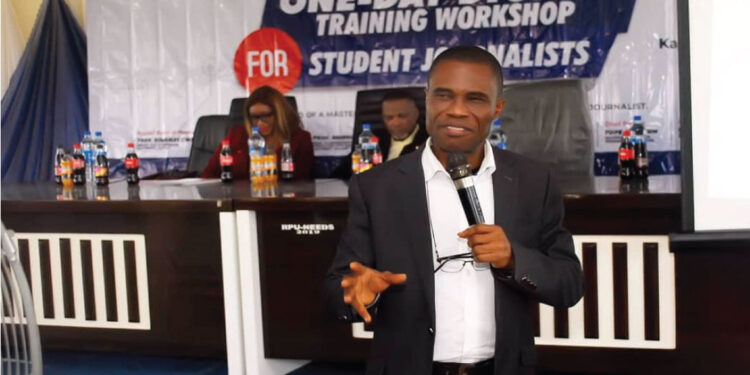 Photo News| Dr. Moses Asak Undertaking The Training At Metro Network News Free Digital Training Workshop In UNIPORT