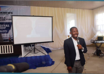 Photo News| Tope Adeosun Undertaking The Training At Metro Network News Free Digital Training Workshop In UNIPORT