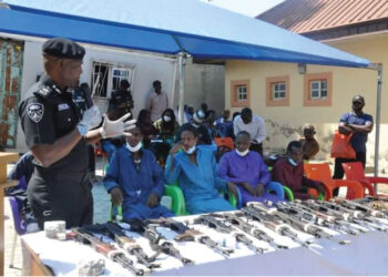 Senators Fight Over Army Recruitment