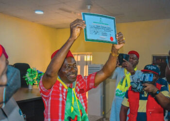 INEC Presents Certificate Of Return To Anambra Governor-elect, Soludo