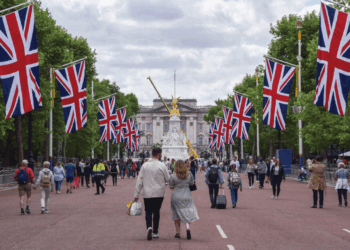 Uk Observes Four Days Holiday As Queen Elizabeth Celebrates Platinum Jubilee