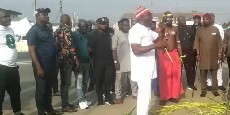 Politics in Rivers takes new dimension as PDP, APC fracas degenerate to use of ‘juju’, fetist practices