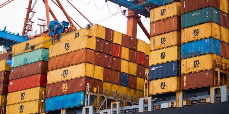 Employees of Shipping companies begin strike