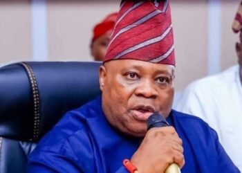 Subsidy: Adeleke announces free bus ride for citizens