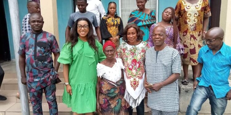 106-year-old ‘akara’ seller thanks Gov. Otti for showing interest in her upkeep
