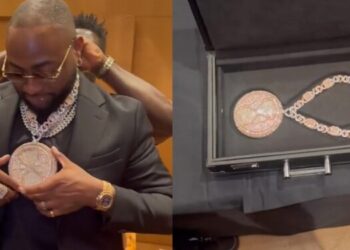 Davido buys N577m diamond necklace to celebrate success of his timeless album
