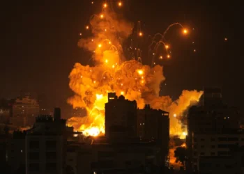 Israeli air attacks pound Gaza