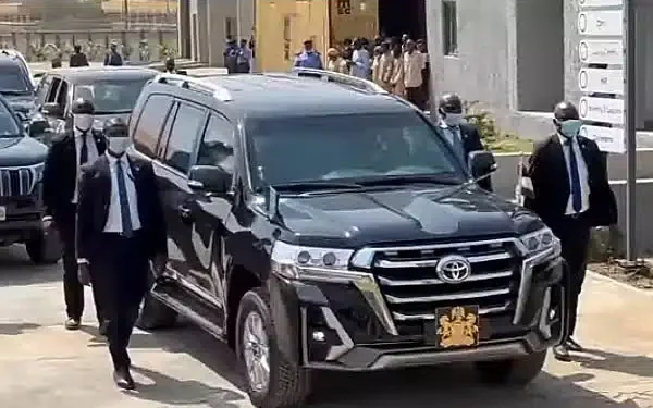 Analyst lambasts President Tinubu over Dec 25 Bokkus LGA massacre, 40 vehicle convoy to Lagos mosque