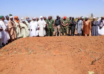 Calls are mounting for top military chiefs to resign over Kaduna bombing