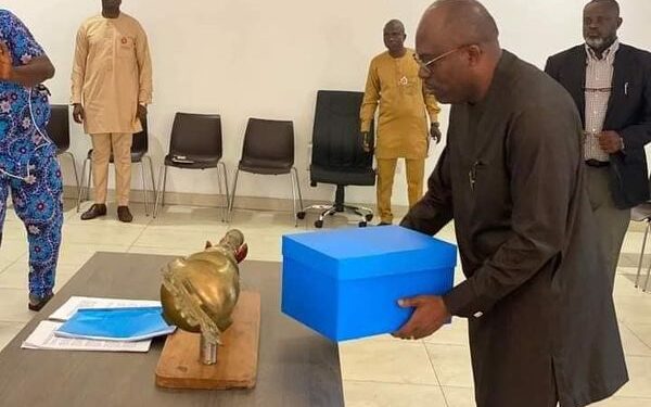 Rivers crisis: Gov. Fubara urged to dissolve cabinet, LGA councils