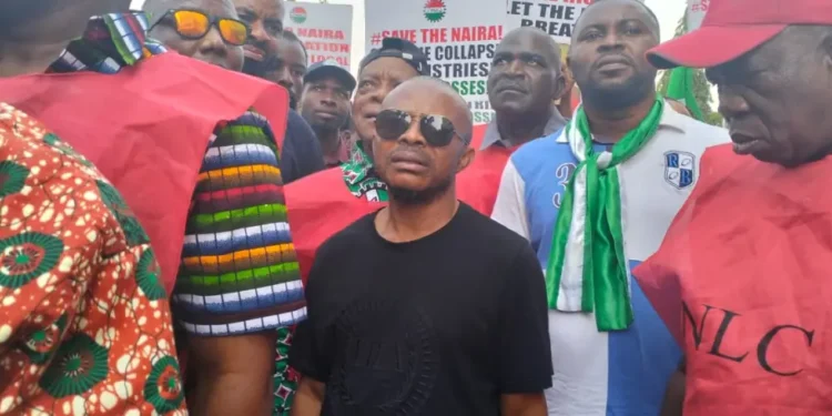 APC chieftain fears a possible revolt as Nigerians turn out en masse for NLC’s end hunger protest