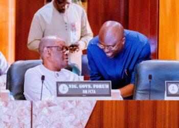 Netizens react to video of VP Shettima directing Gov. Fubara to greet Wike in State House