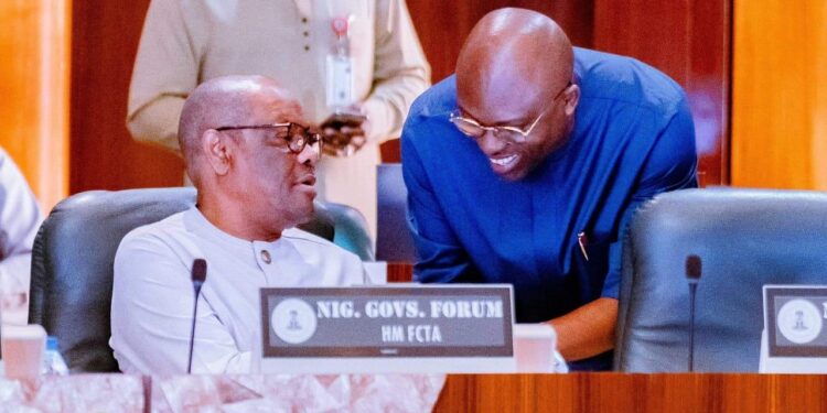 Netizens react to video of VP Shettima directing Gov. Fubara to greet Wike in State House