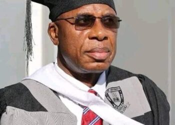 Analyst berates critics of Amaechi’s law degree, congratulates him