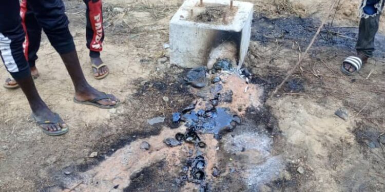 Two persons electrocuted while attempting to steal solar streetlights