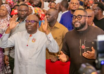 Gov. Fubara offers dangerous prayers to God against self styled enemies of Rivers state at crossover service