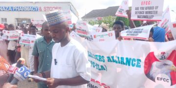 APC youths want EFCC to probe corruption allegations against defense minister, Matawalle