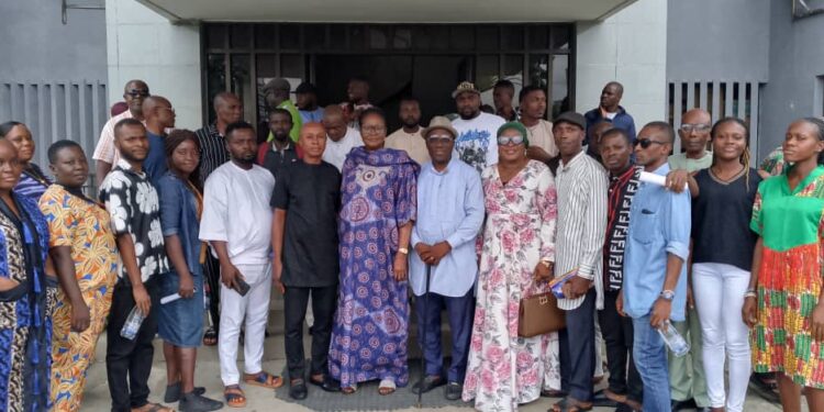 Rivers: Hon Diepriye receives over 100 Nkoro sons, daughters into Kirika Ama-Ibi socio-political organisation