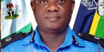 Eze congratulates popular supercop, Fakorede on his promotion
