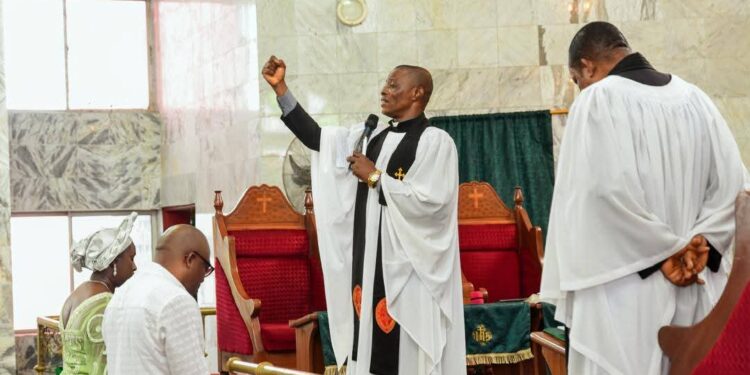 Gov. Fubara seeks spiritual support as he begins afresh