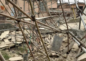 One person confirmed dead in lagos three storey building collapse