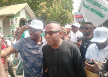Sowore accuses police of firing ‘poisonous’ gas to disperse protesters at National Assembly, alleges two people collapsed