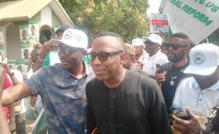 Sowore accuses police of firing ‘poisonous’ gas to disperse protesters at National Assembly, alleges two people collapsed