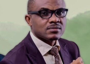 Bayelsa ADC chairman, Prof. Allison leads supporters to “historic” party’s national convention in Abuja