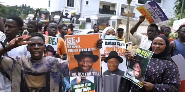 Youths storm Jonathan’s residence, call on him to contest 2027 presidential election