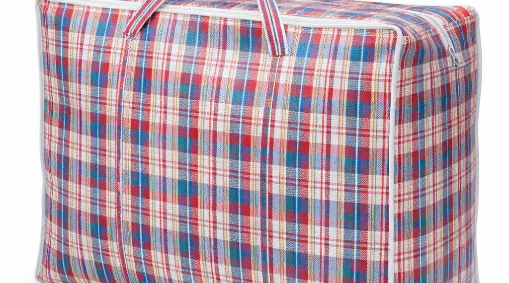 Hisbah officers arrest man hiding in ‘ghana-must-go’ bag at married woman’s house